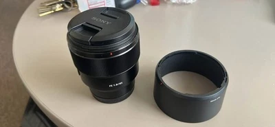 Sony FE 85mm f/1.8 Telephoto prime Lens - Image 1 of 3