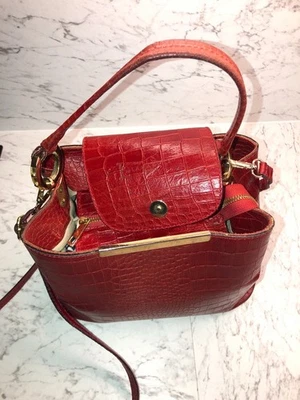L by Lamarthe  Paris Red  Leather  Hand & Crossbody Bag,  Animal Print Foto 1 de 4
