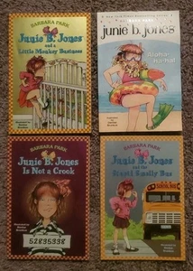 Junie B Jones A Little Monkey Business, Stupid Smelly Bus, Is Not A Crook, Aloha - Foto 1 di 9