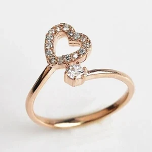 Anillo de dedo del pie con forma de corazón ajustable diamante redondo simulado chapado en oro rosa de 14K - Imagen 1 de 2