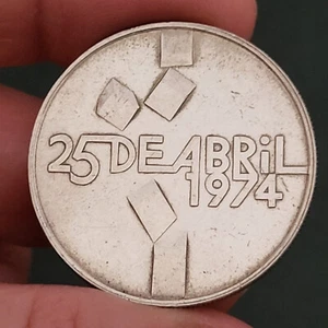 PORTUGAL 1977 SILVER COIN 100$00 100 ESCUDOS 25 de Abril 1974 - Picture 1 of 2