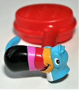 Kelloggs Fruit Loops Toucan Sam Squirting Ring Cereal Premium Sealed NOS 1990s? - Picture 1 of 3