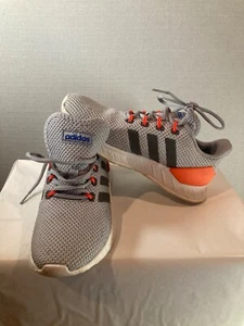 adidas questar flow gray/orange sz boys 4.5 sneakers - Picture 1 of 5