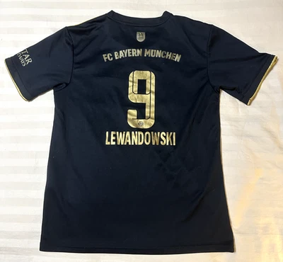 Camiseta deportiva de fútbol Adidas FC Bayern 21/22 Lewandowski #9 negra/dorada talla juvenil mediana Foto 1 de 4