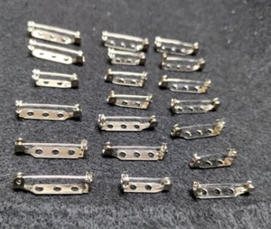 BULK 20 SILVER TONE BROOCH ATTACHMENT SAFETY PIN CLIP 3/4" - Picture 1 of 6