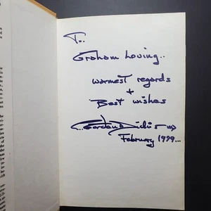 Vintage Signed 1st Edition Hardcover w/Dust Jacket, Listen to the Animals (1977) - Picture 1 of 12