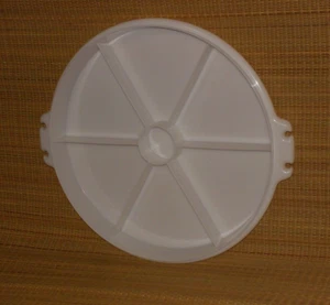 405-1 Tupperware Divided Party Tray, white, clean, good condition - Picture 1 of 3