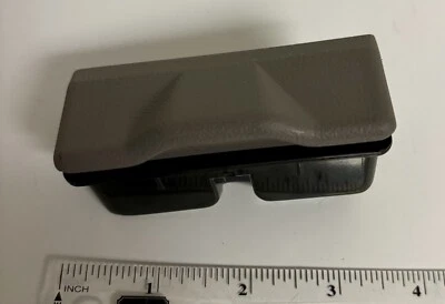 F57B-7824727-AAW 1995-2001 Ford Explorer L/puerta trasera reposabrazos bandeja de cenizas Foto 1 de 4