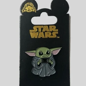 Hat Pin Disney Parks Star Wars Baby Yoda Cup - Bild 1 von 1