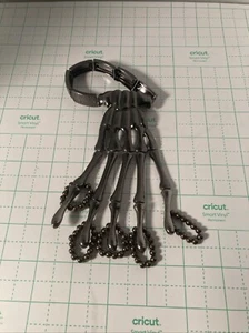 GRUSELIG Skelett Knochen Hand Finger Stretch Armband Ring Goth Punk für Cosply - Bild 1 von 3