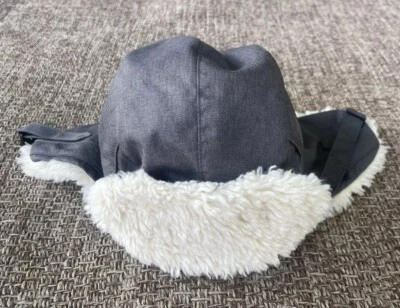 COLUMBIA HAT TRAPPER FLEECE LINED - WINTER S/M - CHIN STRAP - OMNI-HEAT - Image 1 of 4