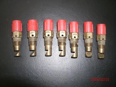Kinsler Sprint car nozzles Foto 1 de 2