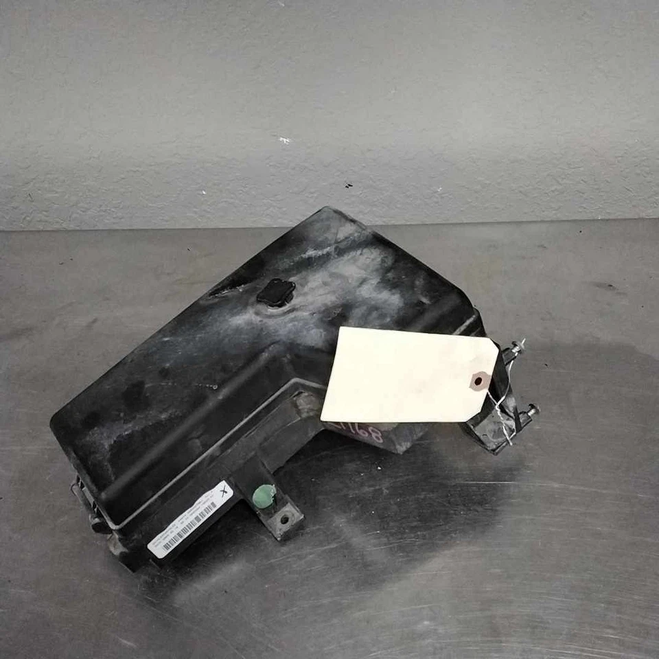 Dodge Dakota 2005-2007 caja de fusibles de motor OEM #56049575AF Foto 1 de 2