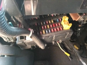 00 JEEP GRAND CHEROKEE Cabin Fuse Box - Bild 1 von 1