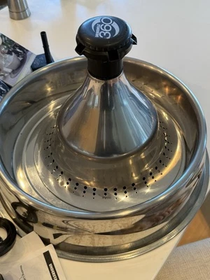 Fuente Drinkwell para mascotas Foto 1 de 3