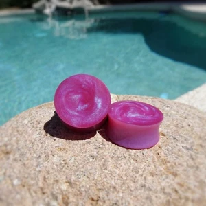 Red Blue Duochrome Resin Ear Plugs - Ear Gauges - Double Flared - Handmade - Picture 1 of 2