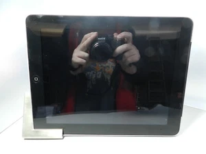 Apple iPad 1. Generation (A1337) defekt - Bild 1 von 2