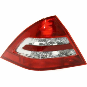 LENTE DE LUZ TRASERA Y CARCASA LATERAL LH SE ADAPTA A MERCEDES C32 C320 C240 C230 MB2800112 - Imagen 1 de 4
