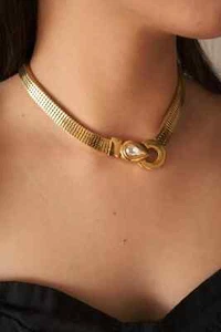 Givenchy Paris New York Vintage Necklace Dew Drop Rhinestone Charm Gold Tone - Picture 1 of 9