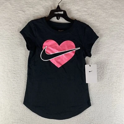 Nike Camiseta Niñas Mediana Negra Algodón Núcleo Estampado Corazón Cuello Redondo Pullover 6826 Foto 1 de 4