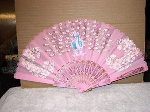 FAN (SMALLER HAND TYPE FAN) WITH A PEACOCK PINK - Picture 1 of 1