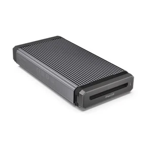 SanDisk Professional Pro-Reader CFast WW 10Gb/s USB 3.2 Gen 2 Type-C Card Reader - Picture 1 of 3