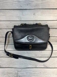 Vintage Dooney Bourke Front Flap Shoulder Messenger Crossbody Bag USA Black - Picture 1 of 22
