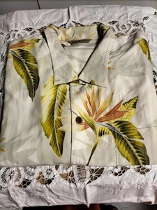 Tommy Bahama Men's Silk Floral Hawaiian Shirt - Size XL BNWT - Picture 1 of 7