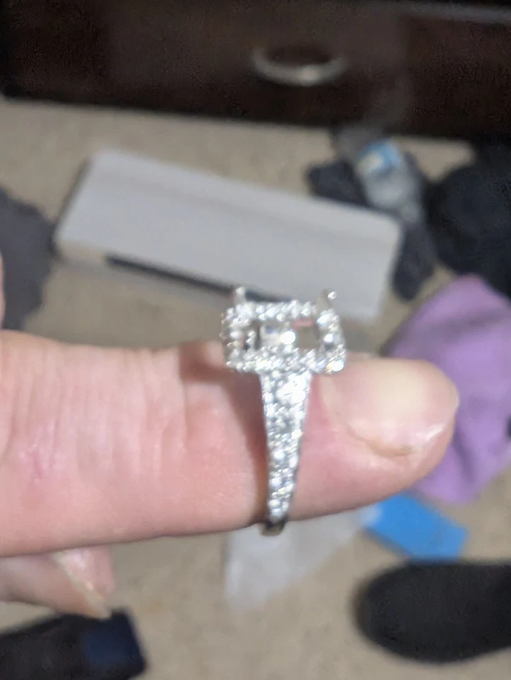 Anillo de compromiso semi-montaje platino TACORI Blooming Beauties HT 2520 EC 8,5 X 6  Foto 1 de 4