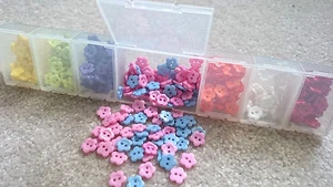 25, 50 Daisy Flower Baby Buttons, small tiny 10mm, Plastic Resin Buttons - Picture 1 of 15