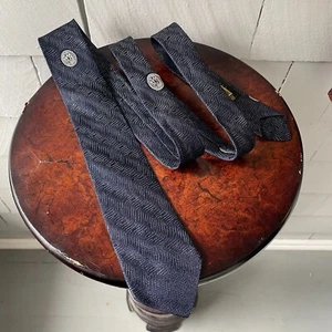 60s Vintage Penneys Towncraft Black and Metallic Silver Mens Swanky Tie 52 x 2.5 - Picture 1 of 3