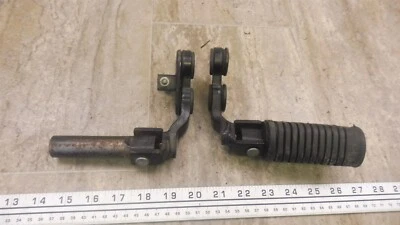 1982 Honda CM250C Custom H588-1) left right front foot pegs set - Изображение 1 из 4
