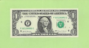 2017 ..UNCIRC $1  F 0212 6882 C .... 2017 $1  F-C      NICE NOTE     FRN - Picture 1 of 2