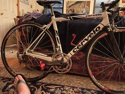 Cervelo road bike - Image 1 of 4