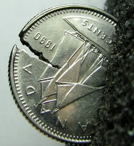 1990 ~ Canada 10¢ ~ Major Mint Error ~ Defective Cracked Planchet- BU-Dramatic - Picture 1 of 8