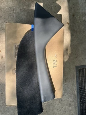 GM 2014 2017 Cadillac CTS V piso consola lateral del conductor panel de moldura 23424939 Foto 1 de 3