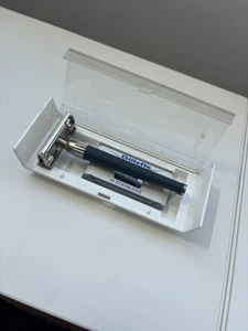 Gillette Super Slim Twist Double Edge Safety Razor Blue Boxed England U195 - Picture 1 of 9