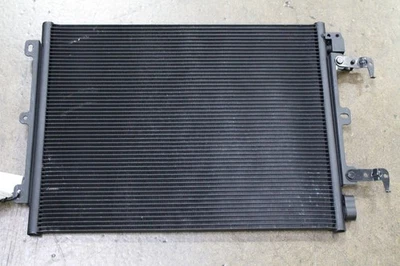 Ferrari 296 GTB, RH, derecha, condensador aire acondicionado, usado, P/N 262836 Foto 1 de 4