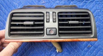 1998 1999 2000 LEXUS LS400 CENTER DASH TRIM AIR A/C HEATER VENT OEM Vents Middle - Image 1 of 4