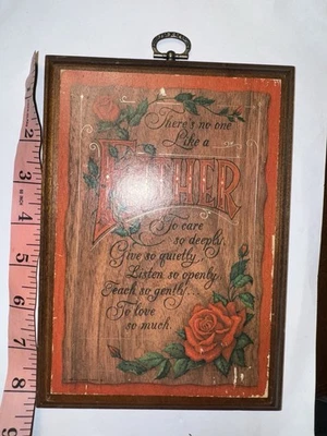 Vintage Wood Wall Plaque Red Roses There Is No One Like A Father - Image 1 of 2