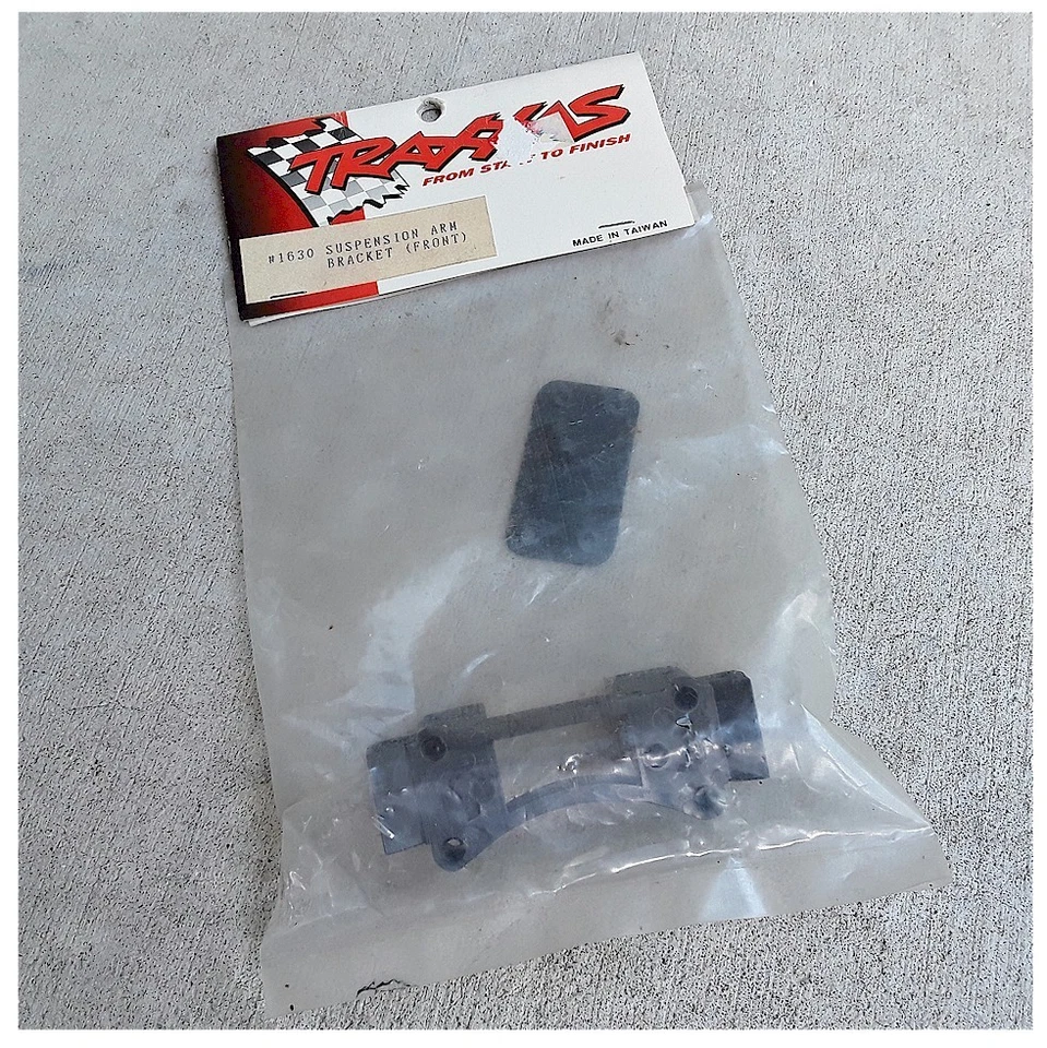 Vintage RC Car Buggy Traxxas 1630 Suspension Arm Bracket Bullet Radicator Hawk 2 - Image 1 of 1