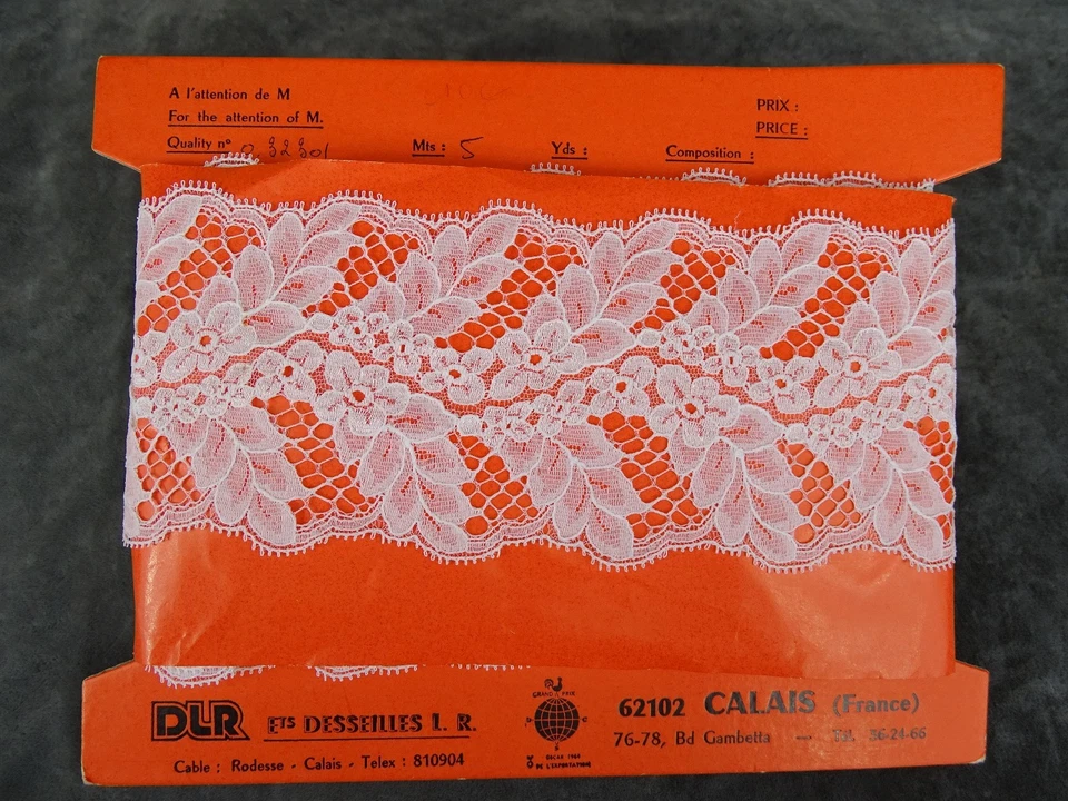Vintage French White Lace Unused Dentelle de Calais - 279 ins x 3.54 ins   - Image 1 of 4