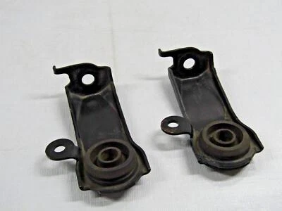 Комплект верхних кронштейнов для крепления радиатора для Lexus RX300 1999-2003 годов выпуска левая и правая от оригинального производителя - Изображение 1 из 2