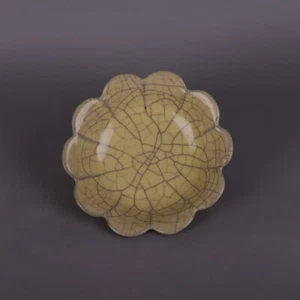 Chinese Porcelain Song Dynasty Ge Kiln Yellow Glaze Bowls 7 Inch - Picture 1 of 13