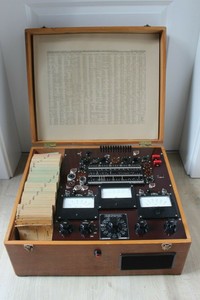 Funke W20 Röhrenmeßgerät/Röhrenprüfgerät mit Zubehör, Tubetester