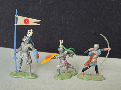 Britains Swoppet Knights set of Three on foot RARE Color Variation All original - Image 1 of 2