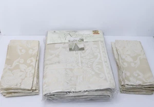 NEU Damast Tischdecke 60" x 144" + 8 20" x 20" Servietten Elfenbein Champagner - Bild 1 von 22