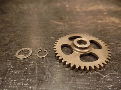 1978 YAMAHA XT500 XT 500 OIL PUMP GEAR - Image 1 of 3