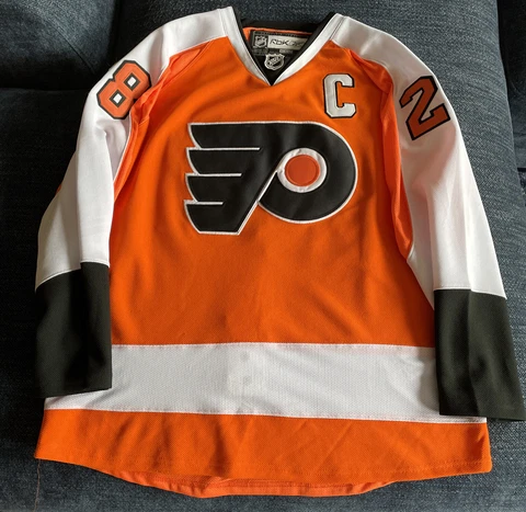 Philadelphia Flyers Claude Giroux #28 Reebok Orange Jersey Size 50 Cover