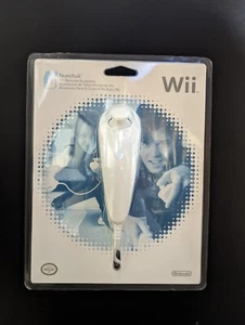 Official Nintendo - Nunchuk Wii Remote Accessory - White - Factory Sealed - Bild 1 von 2